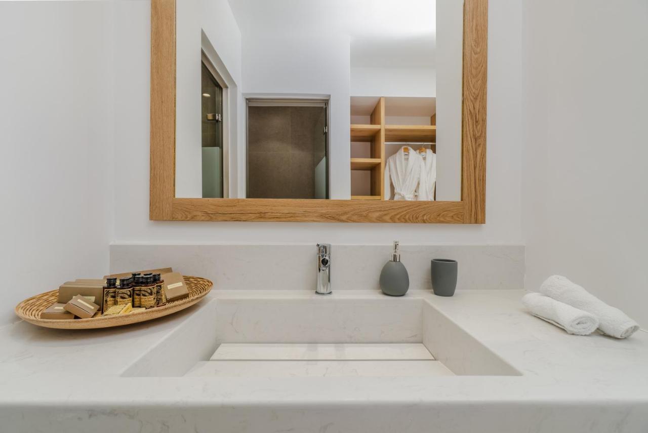 Symphony Suites Santorini 피르고스 외부 사진