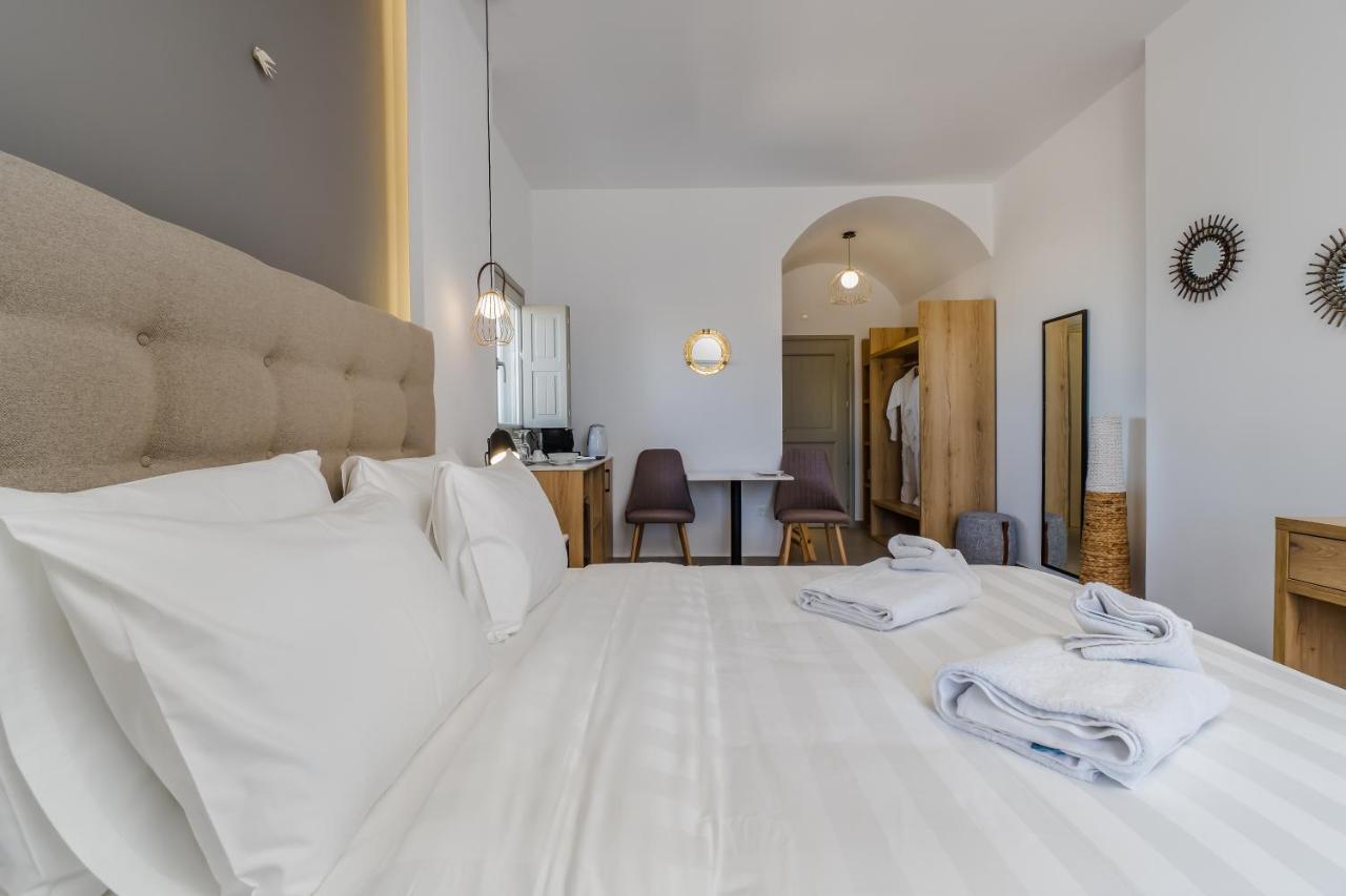 Symphony Suites Santorini 피르고스 객실 사진