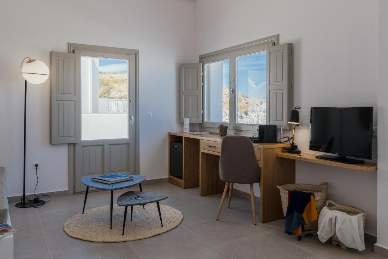 Symphony Suites Santorini 피르고스 외부 사진