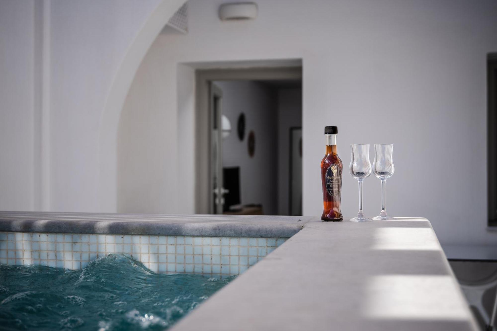 Symphony Suites Santorini 피르고스 객실 사진